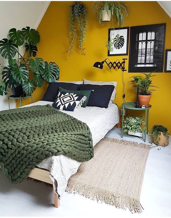 Bohemian Bedroom Ideas: Catchy Bright Decor