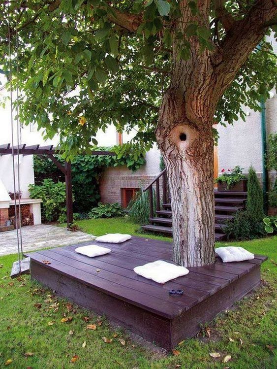 Backyard Landscaping Ideas: Cozy Small Deck
