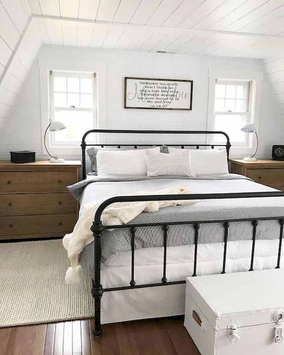 Farmhouse Bedroom Ideas: Bright Rustic Decor