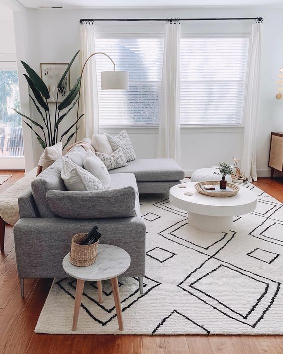 Living Room Apartment Ideas: Stylish Earthy Decor
