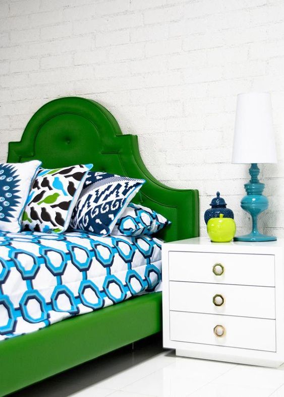 Green Bedroom Ideas: Brightly Bold Decor