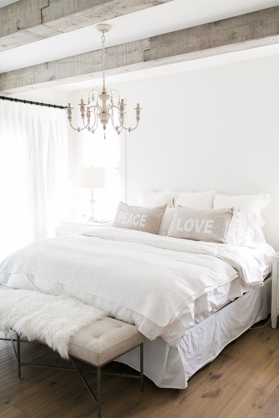 Master Bedroom Ideas: Gorgeous Rustic Decor
