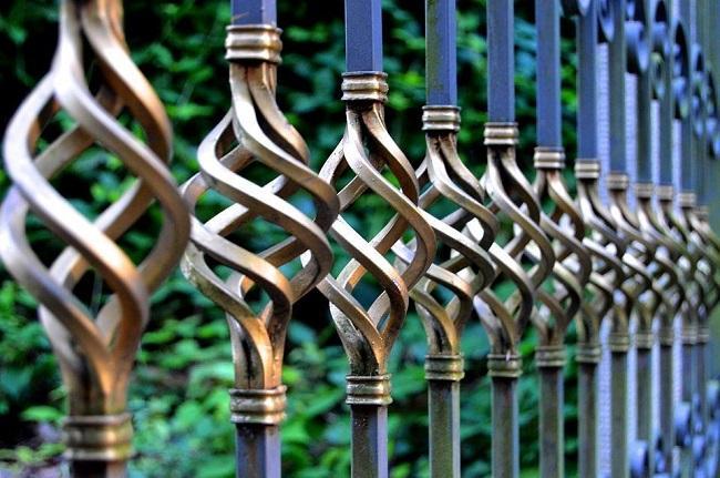 How to Choose a Backyard Fence 3