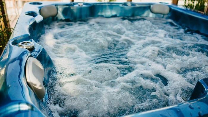 How to Shock a Hot Tub